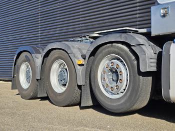 Volvo FM 500 8x4 / RETARDER / 160T